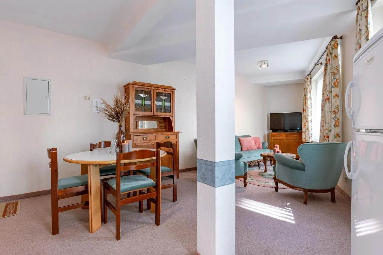 Apartment Cosy, Authentic Flat On The Ground Floor And Within Walking Distance From The Sea And The Beach In Mariakerke Ostend